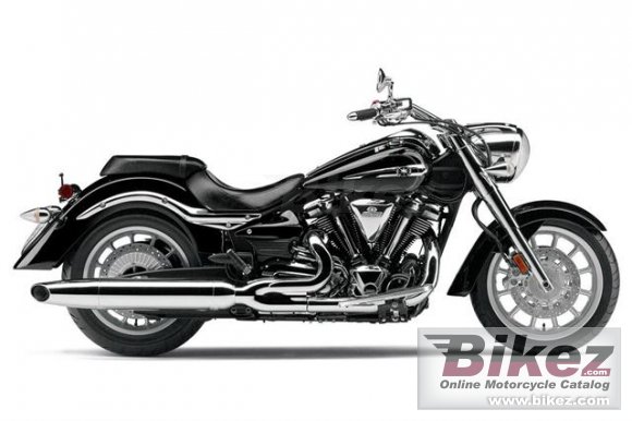 2013 Yamaha Star Roadliner S photo